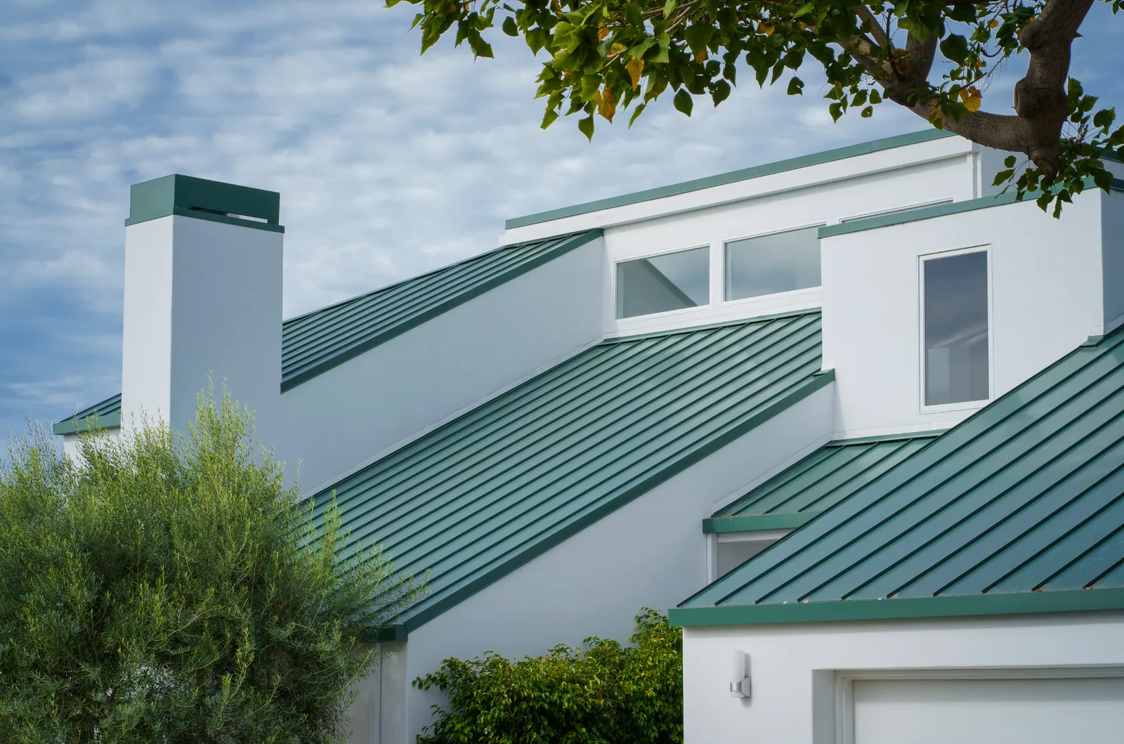 Modern metal roof on a Northern California home